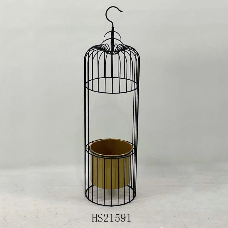 Gold Hanging Plant Pot