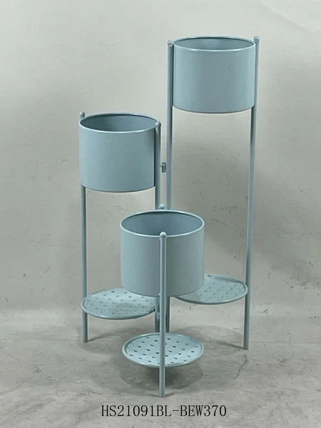 metal planter blue.JPG